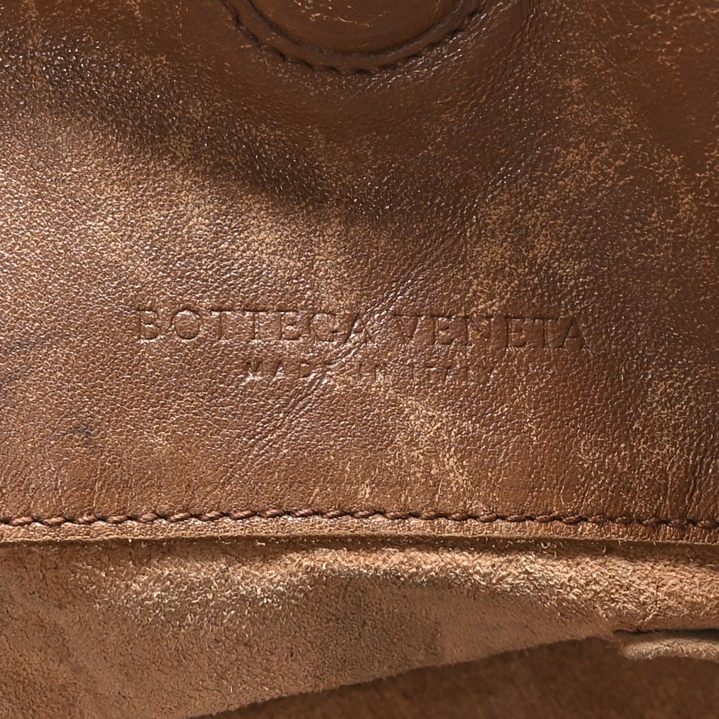 Nappa Intrecciato Medium Campana Hobo Chene