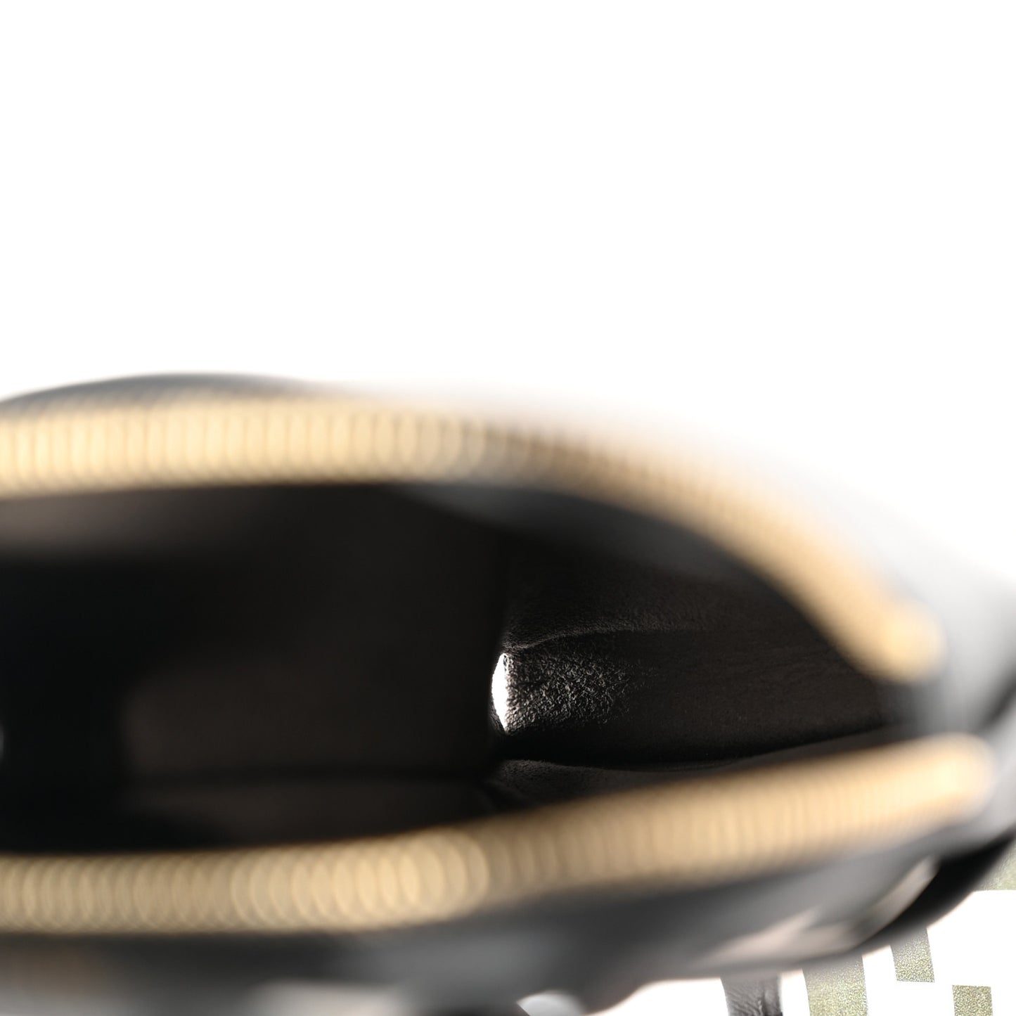 TPU FF Vitello Grace Cell Pocket Strap You Black