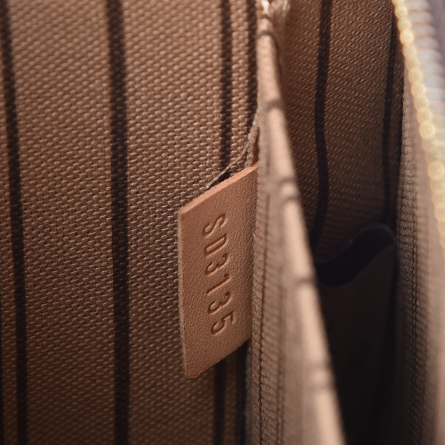 Louis Vuitton Monogram Neverfull MM GM Pochette 9 of 9