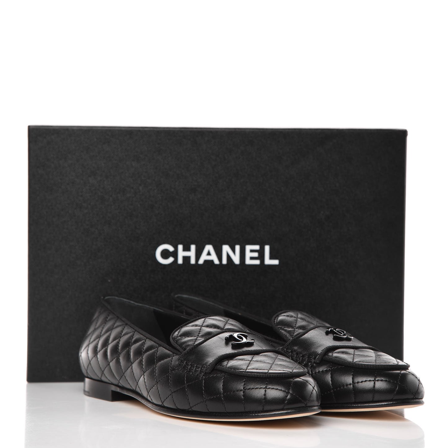 Lambskin Quilted Womens CC Loafers 38.5 Black