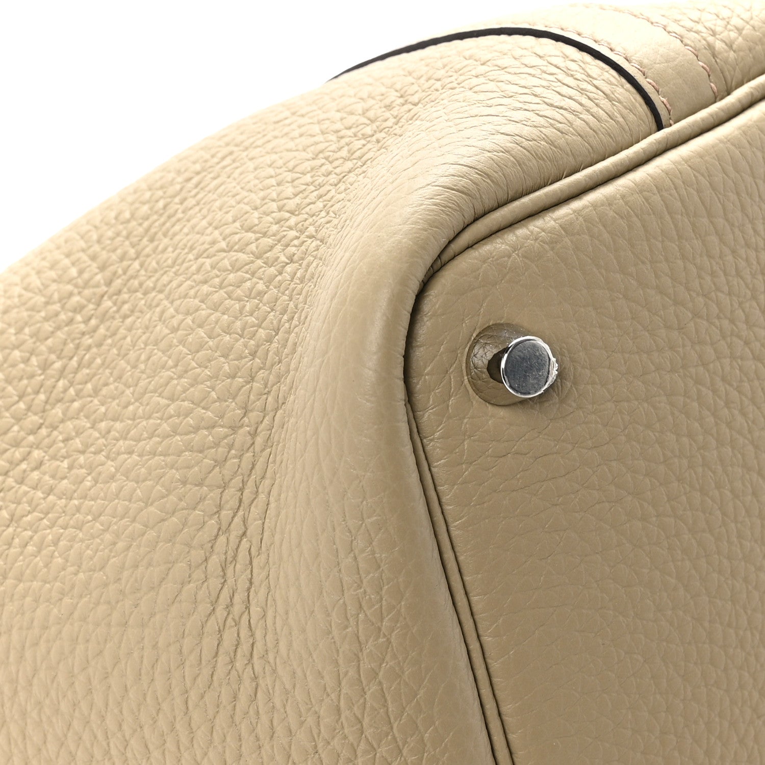 Hermes Taurillon Clemence Picotin Lock 18 PM Trench 9 of 13