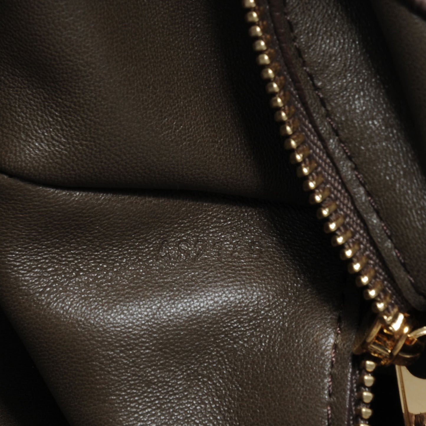 Python Embossed Monogram Artsy MM Gris