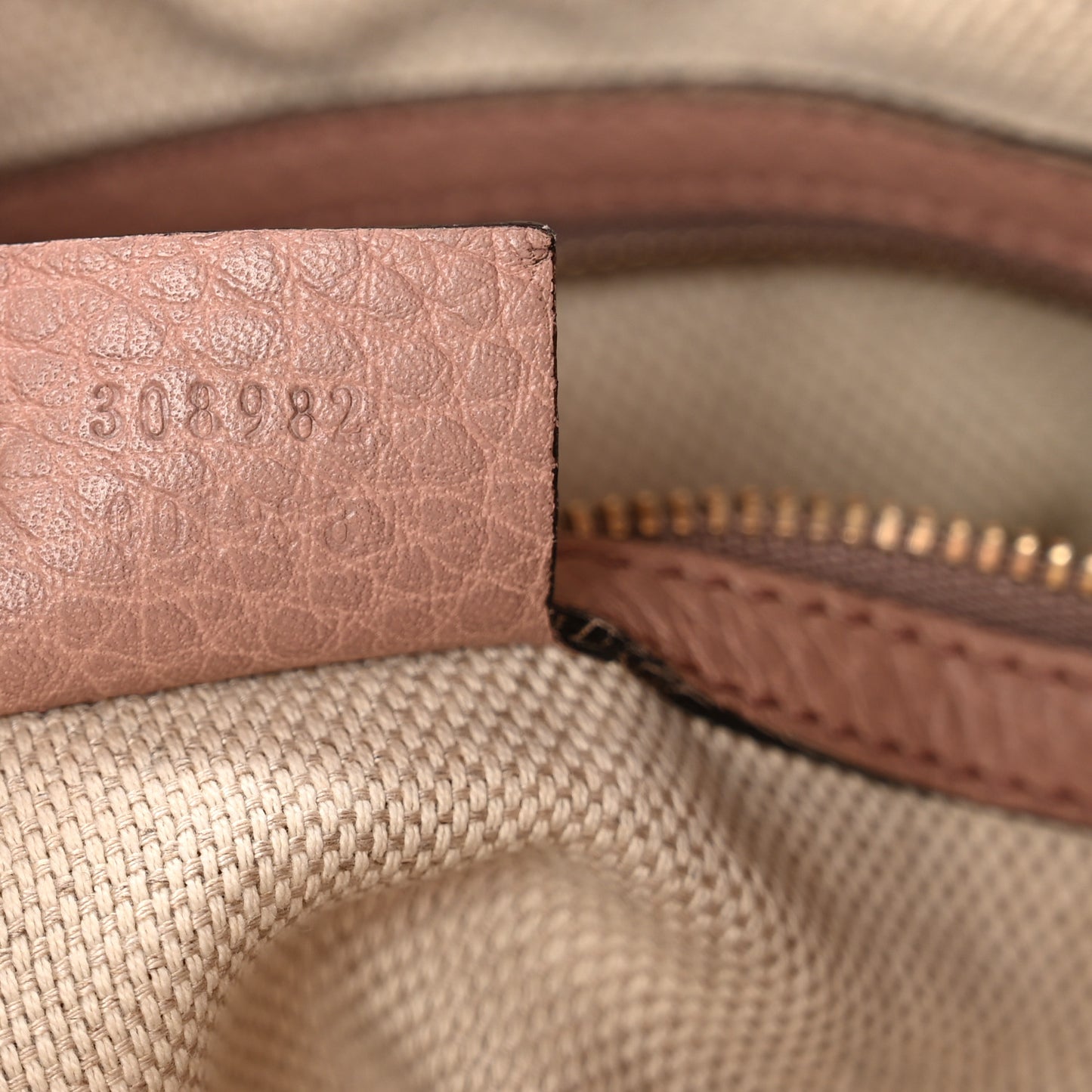 Pebbled Calfskin Medium Soho Chain Shoulder Bag Antique Rose