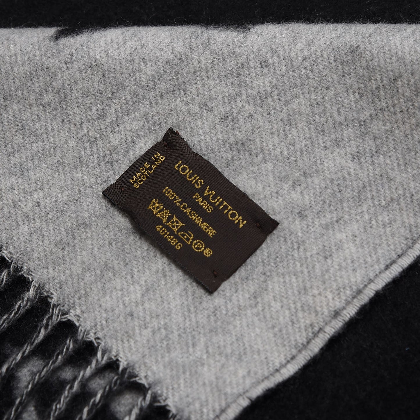 Cashmere Monogram Reykjavik Scarf Black