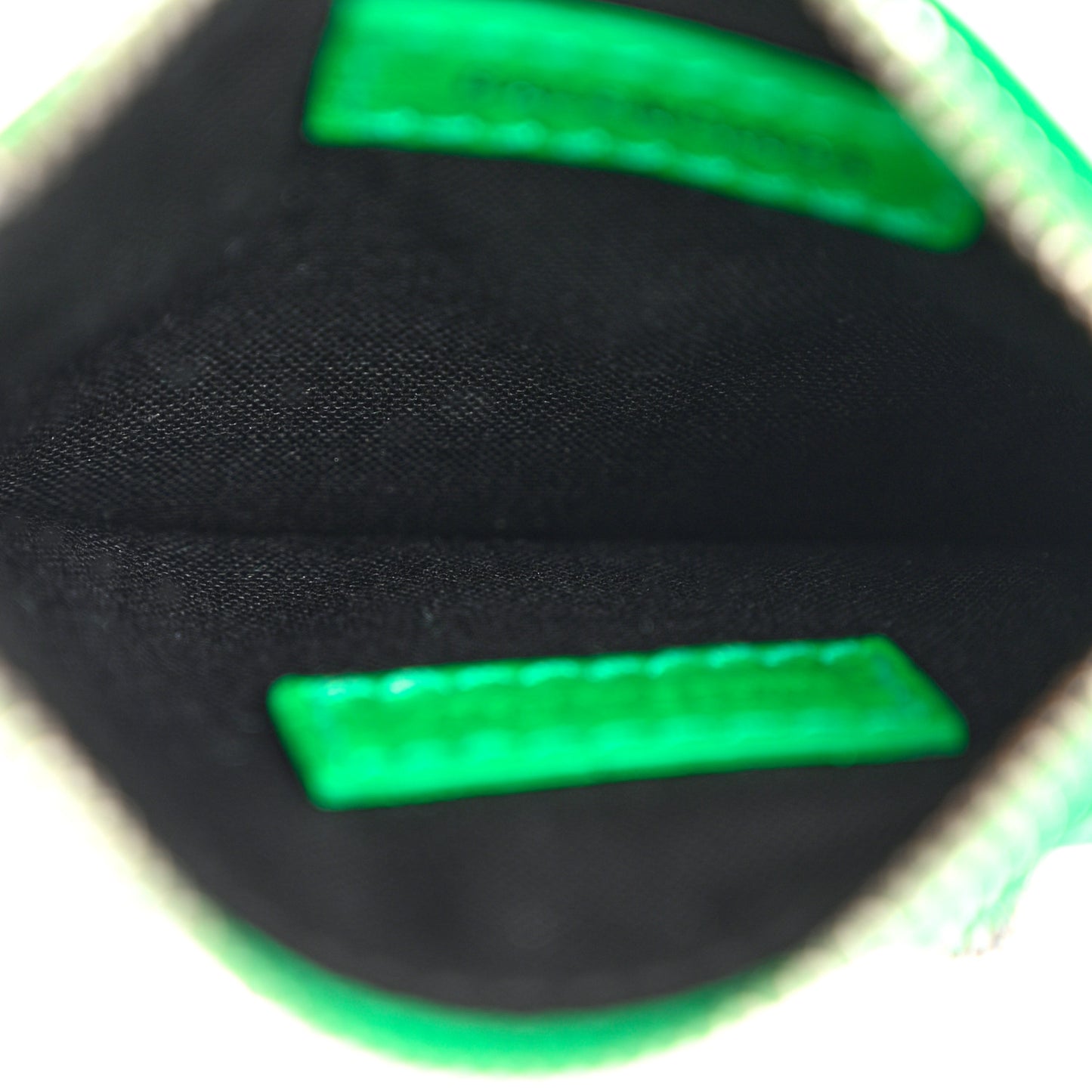 Agneau Arena Small Le Cagole Shoulder Bag Vivid Green
