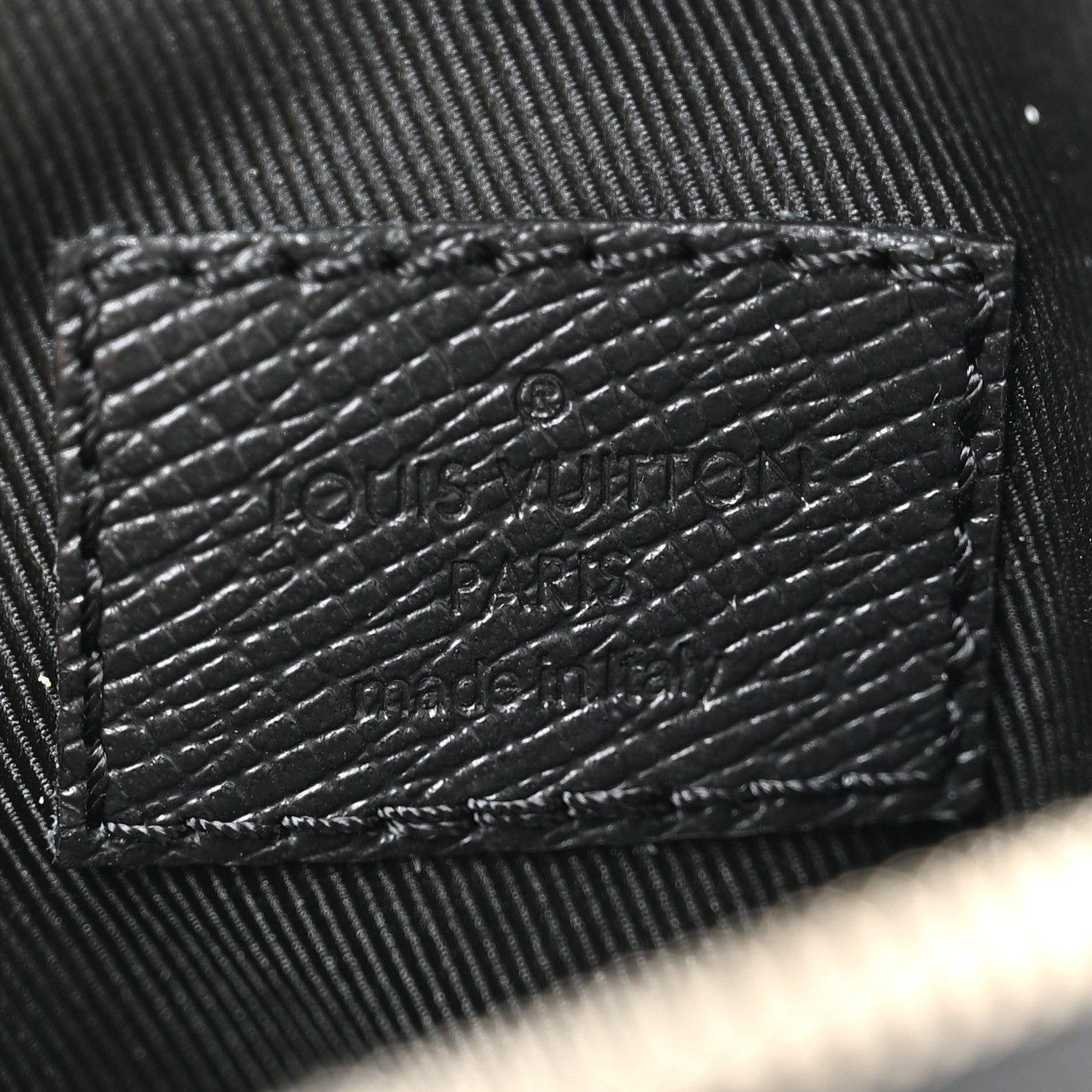 Louis Vuitton Taigarama Duo Slingbag Coin Purse Black 6 of 8