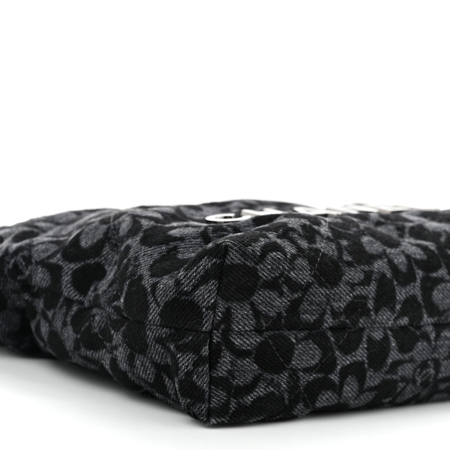 美品！CHANEL キルティング ブラックブーティ Chanel Bullskin Stitched Large Shopping Bag Black 1728764
