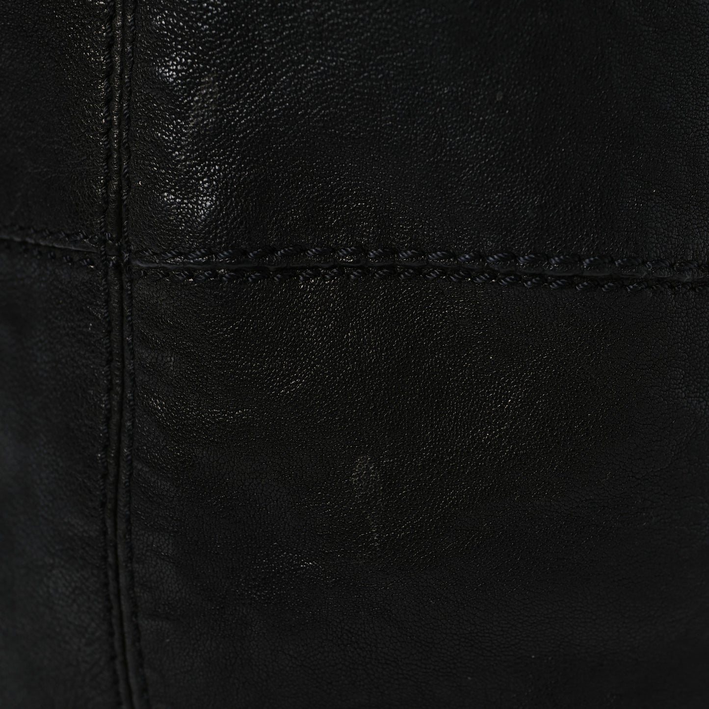 Lambskin Studded Medium Nightingale Black