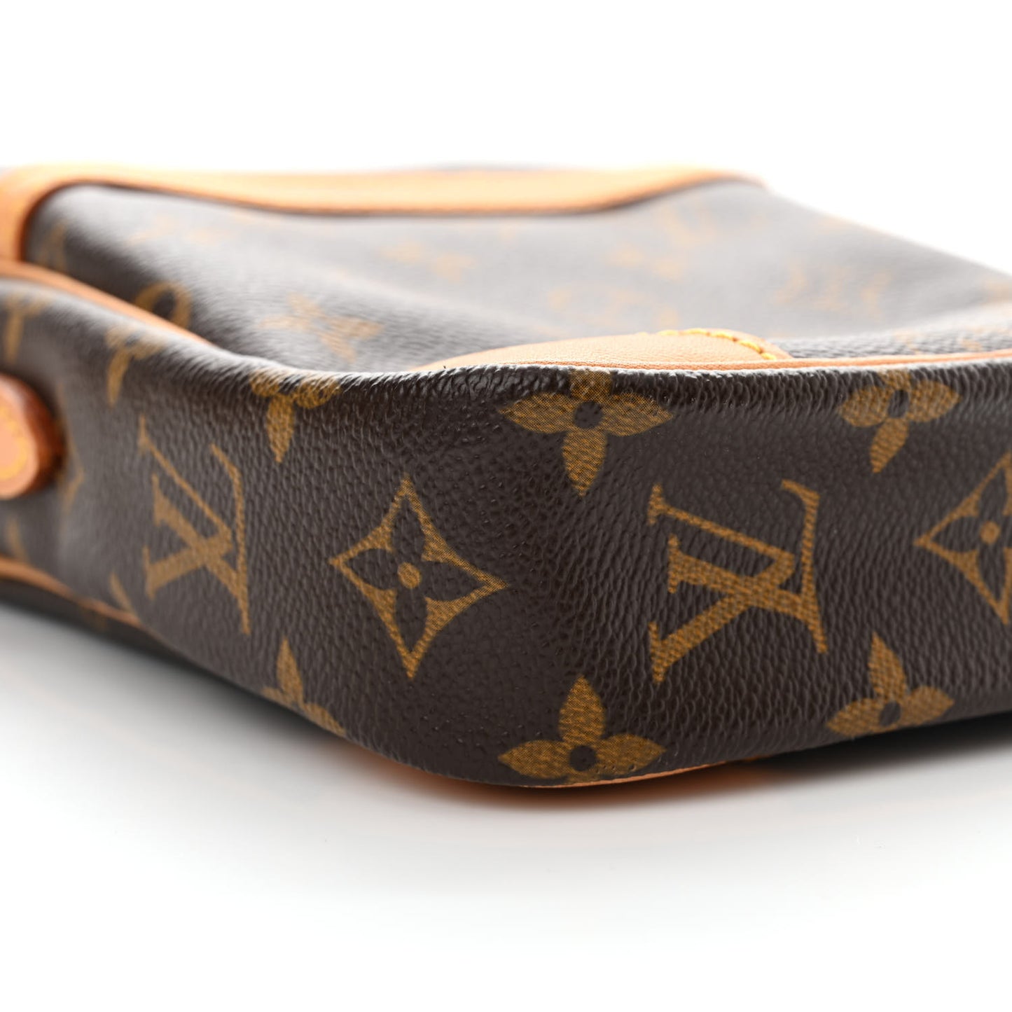Monogram Danube 21