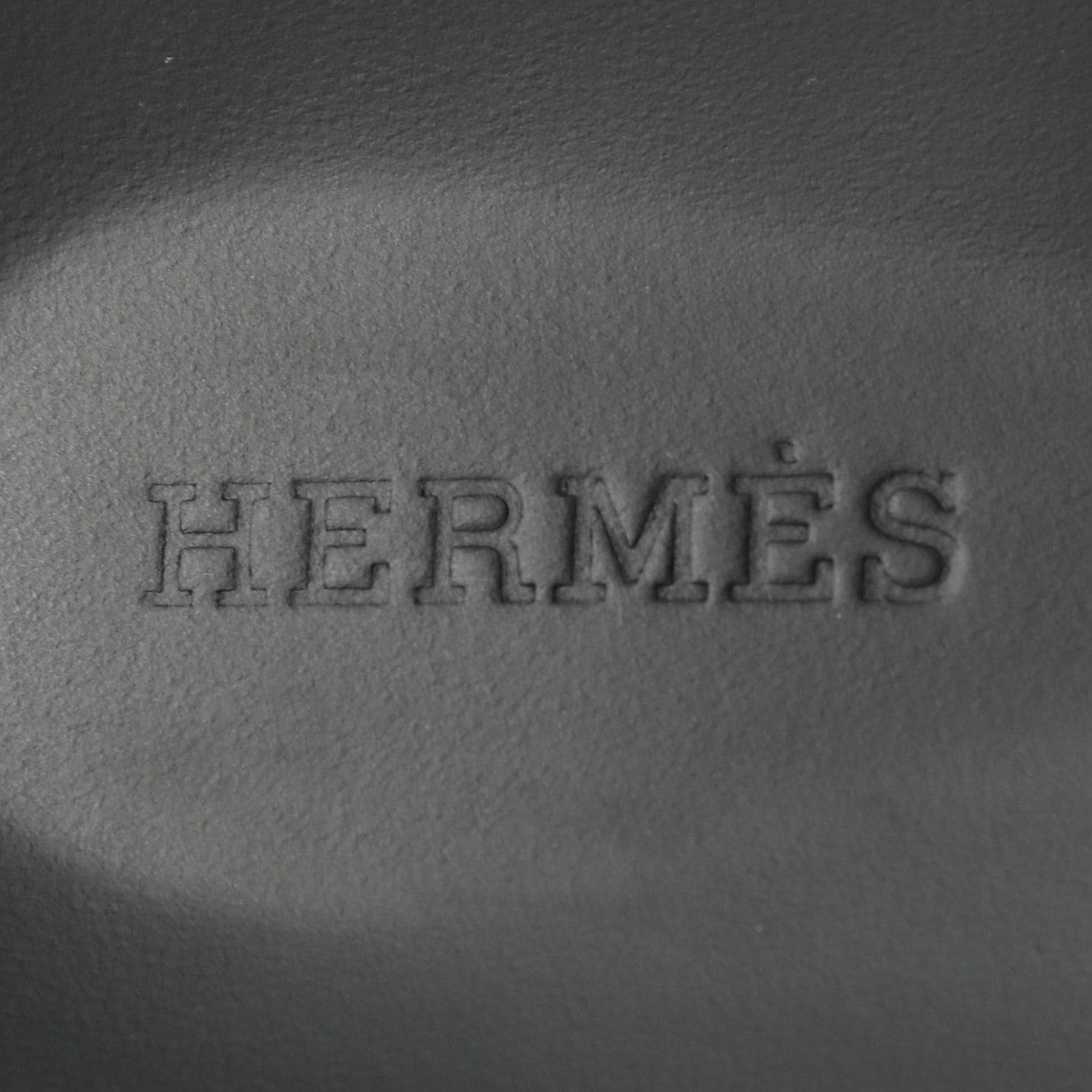 Hermes Calfskin Mens Chypre Sandals 43 Naturel Safari Black 9 of 10
