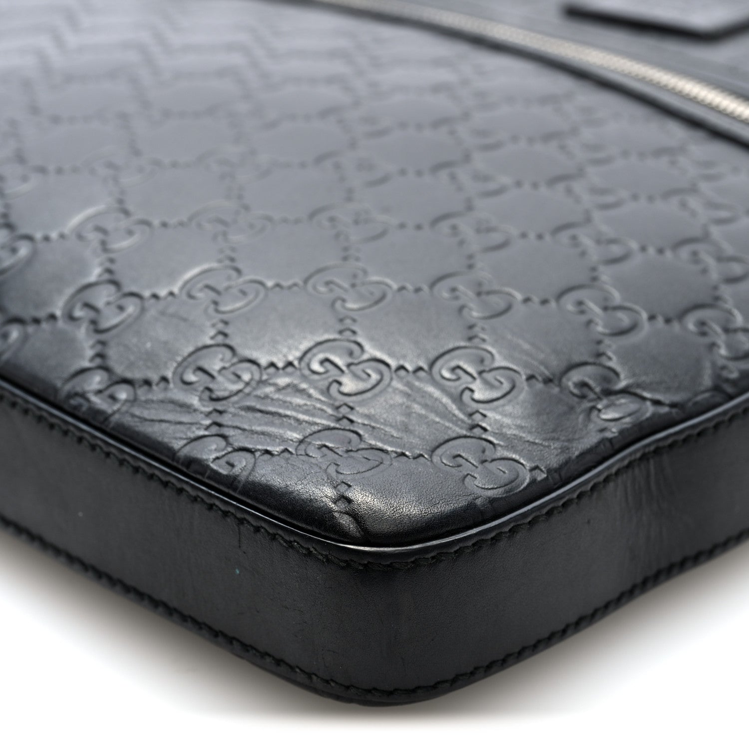 Gucci Guccissima Signature Medium Flat Messenger Bag Black 10 of 10