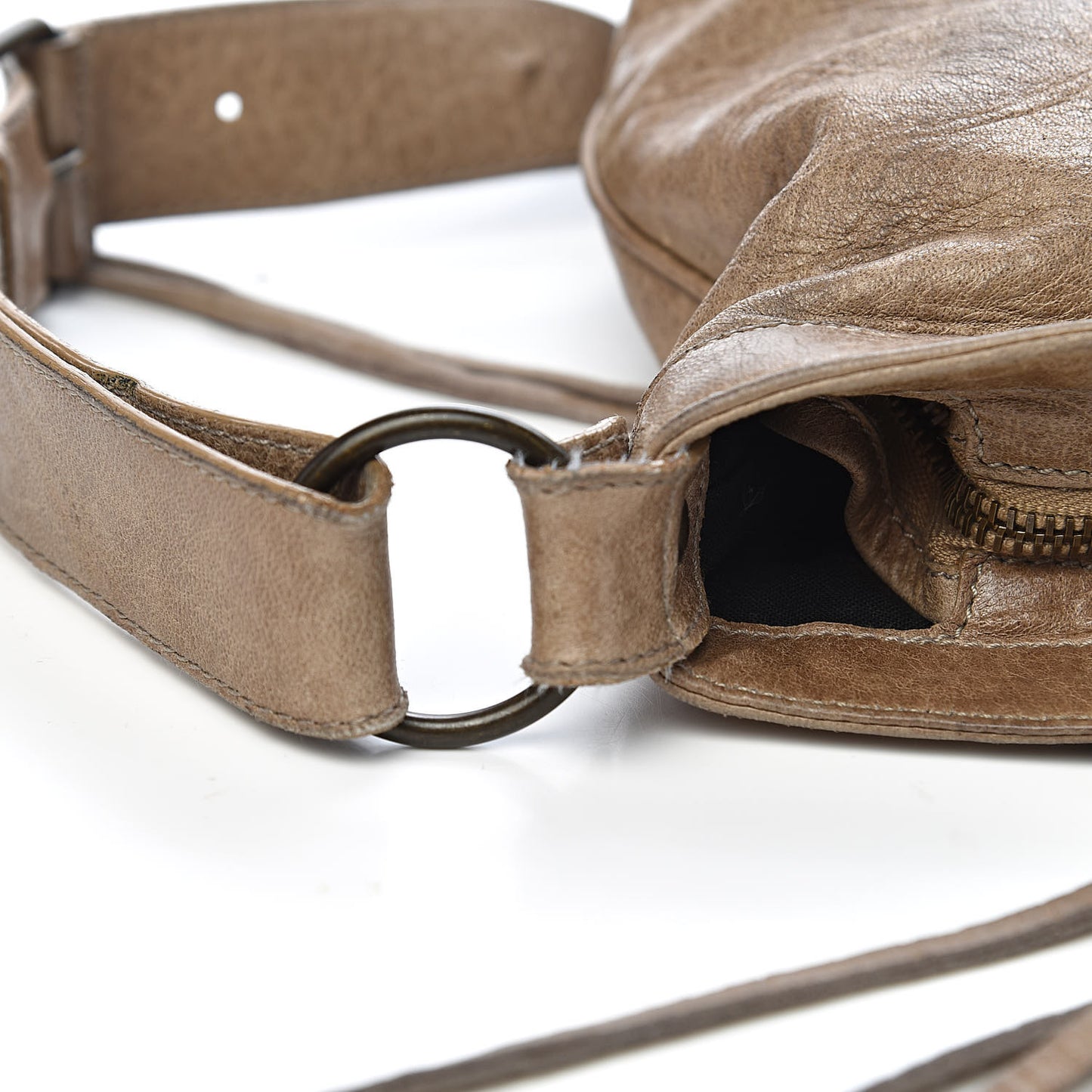 Chevre Classic Hardware Flat Messenger Gris Poivre