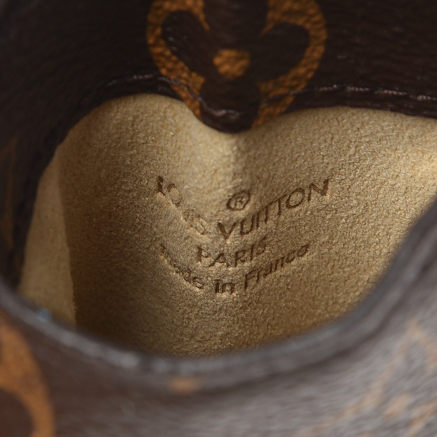 Louis Vuitton Monogram Sunglasses Case MM 5 of 5