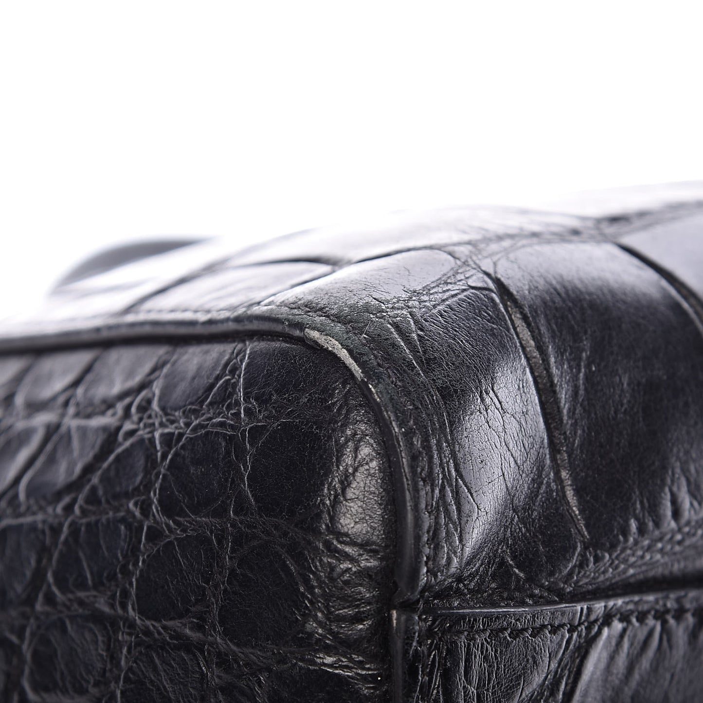 Calfskin Crocodile Embossed Medium Antigona Black