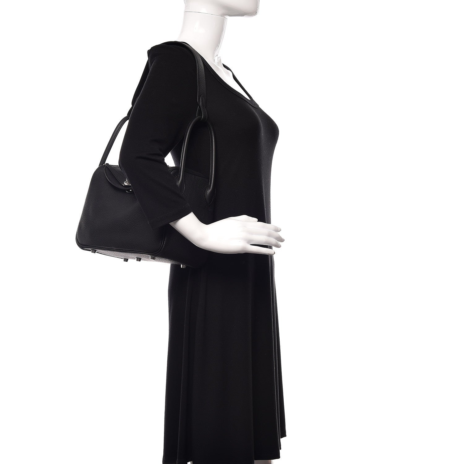 Hermes Taurillon Clemence Lindy 26 Black 2 of 11