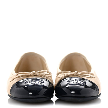 Chanel Goatskin Patent Calfskin Cap Toe CC Ballerina Flats 35.5 Light Beige Navy Blue 3 of 11