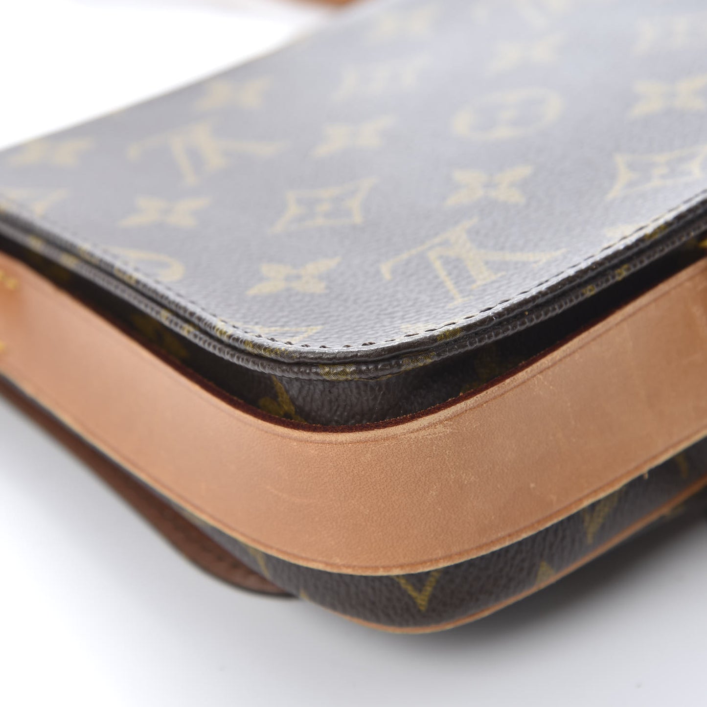 Monogram Cartouchiere 17