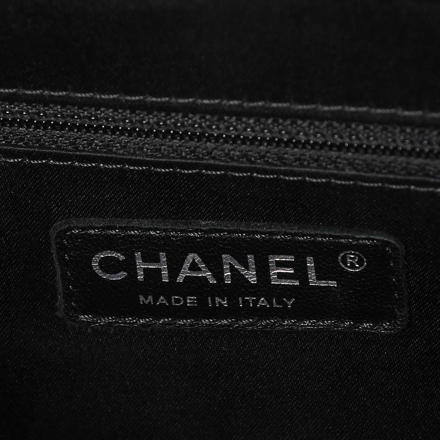 Caviar Quilted XL Grand Shopping Tote GST Black