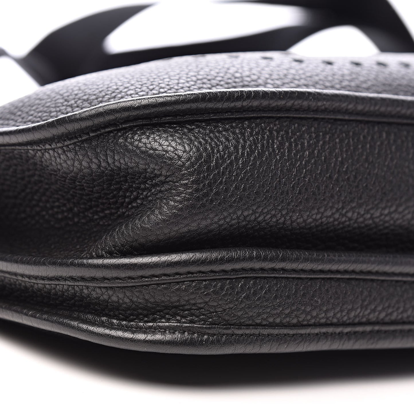 Taurillon Clemence Evelyne III PM Black