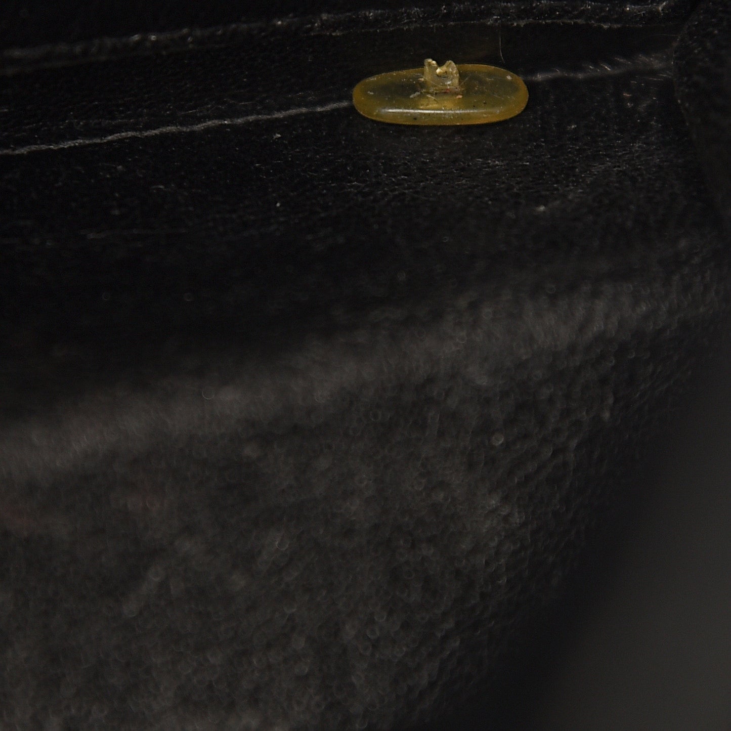 Caviar CC Tote Black