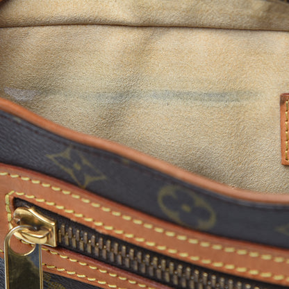 Louis Vuitton Monogram Hudson GM 14 of 14