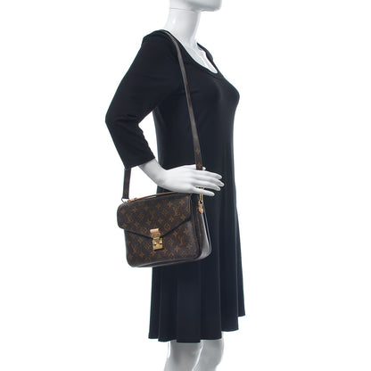 Louis Vuitton Monogram Pochette Metis 2 of 9