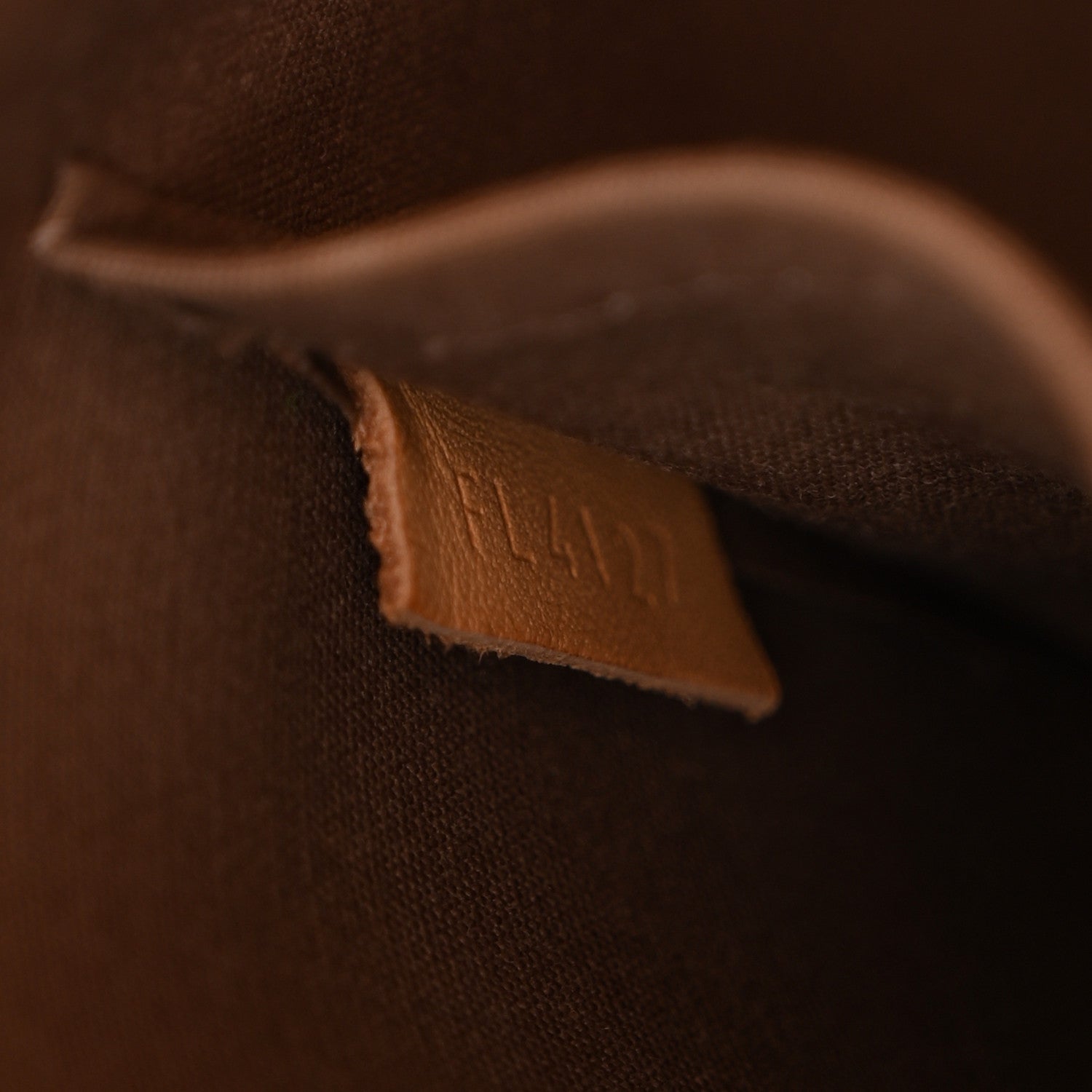 Louis Vuitton Vernis Alma PM Taupe Glace 7 of 10