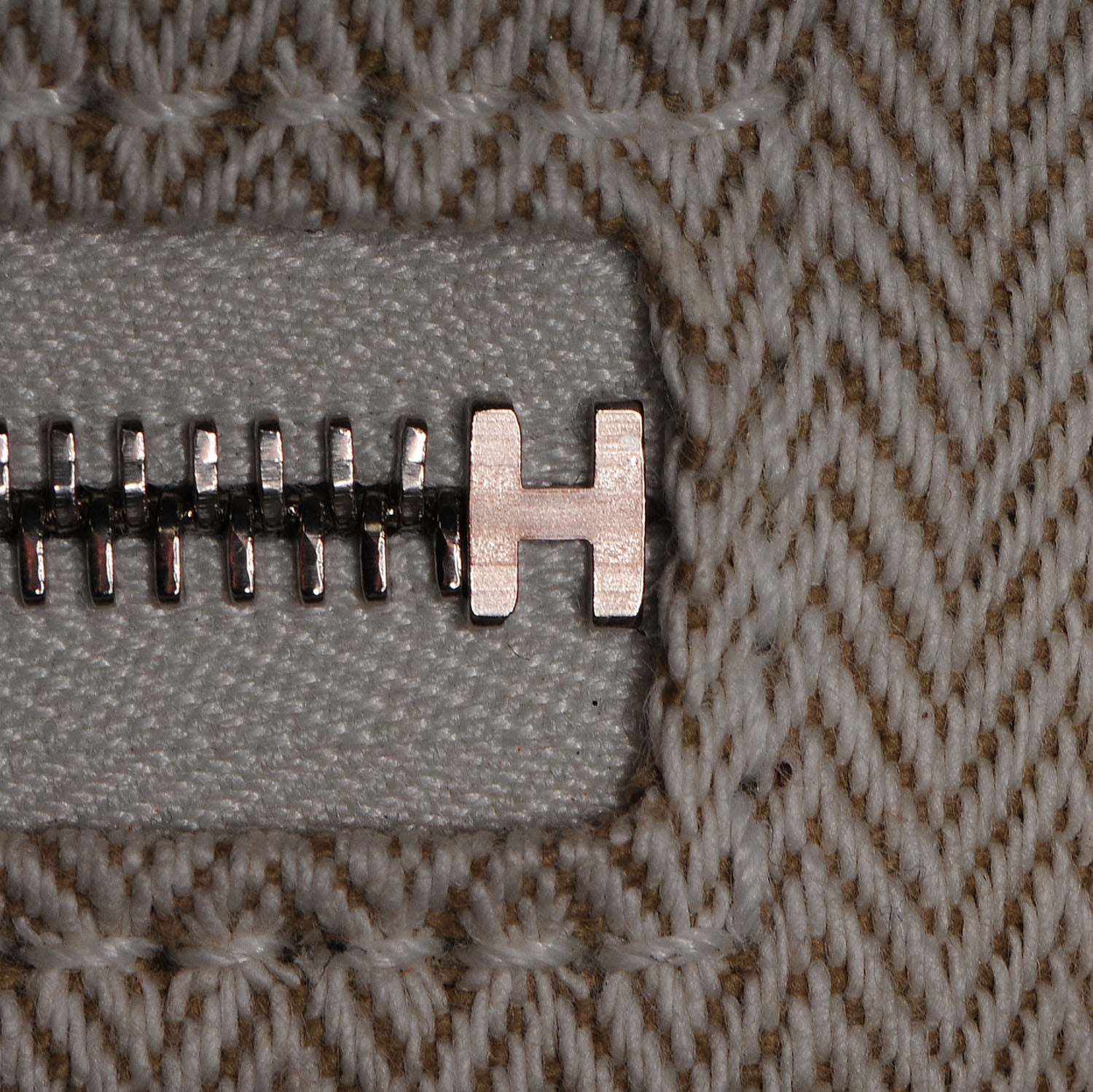 Hermes Taurillon Clemence Victoria II 35 Black 4 of 17