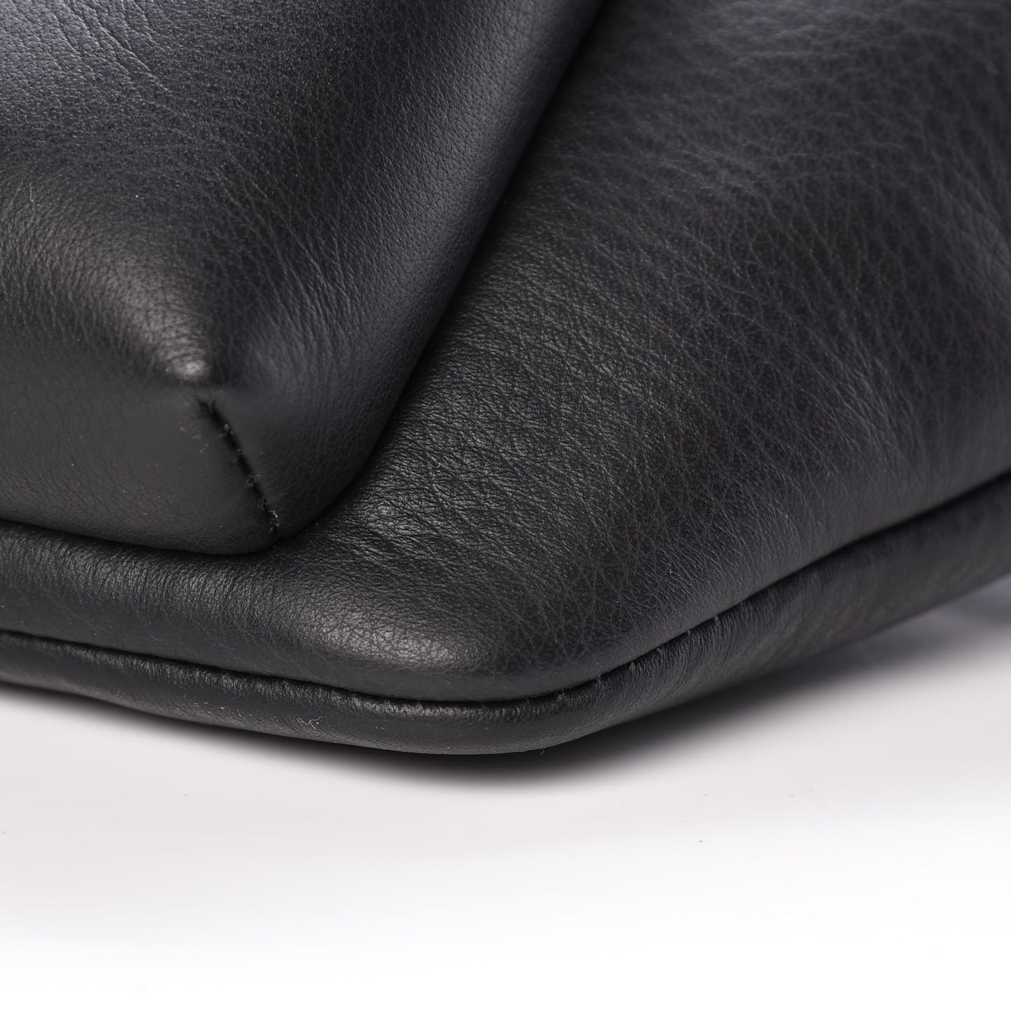 Smooth Calfskin Logo Large Everyday Beltpack Black White
