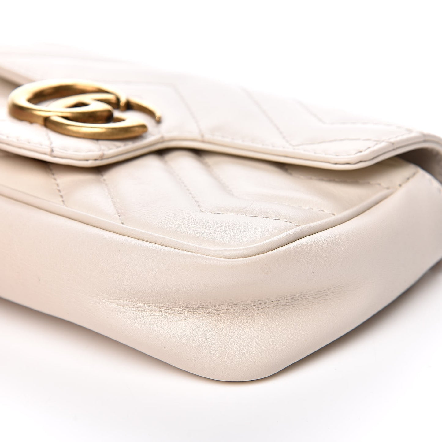 Calfskin Matelasse Super Mini GG Marmont Shoulder Bag White