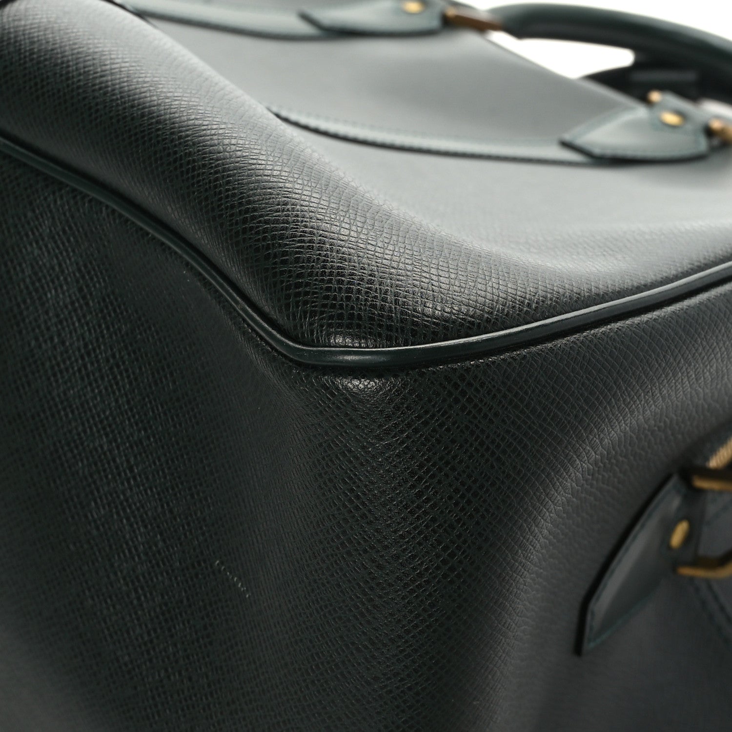 Louis Vuitton Taiga Kendall PM Epicea 11 of 13