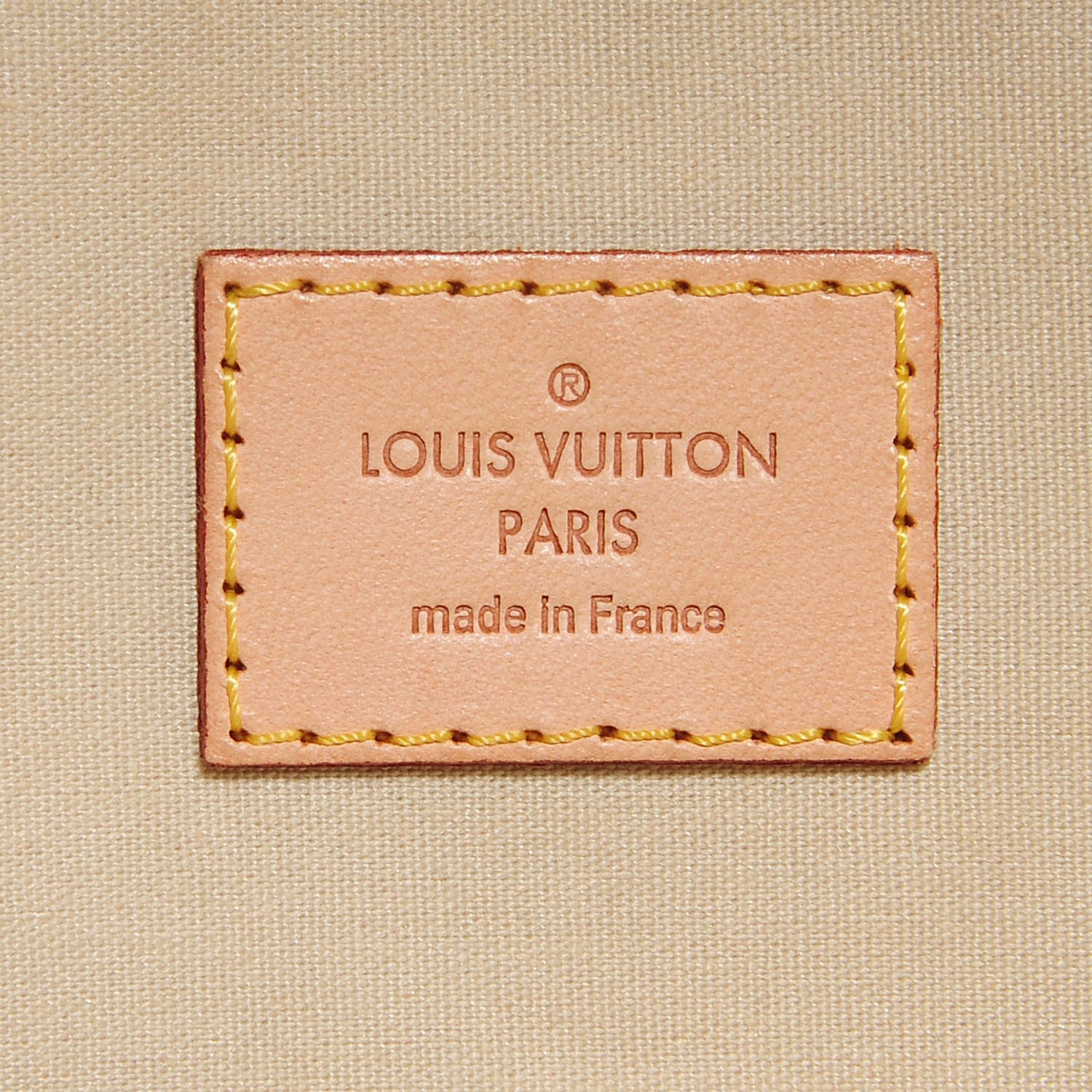 Louis Vuitton Vernis Alma GM Blanc Corail 6 of 7