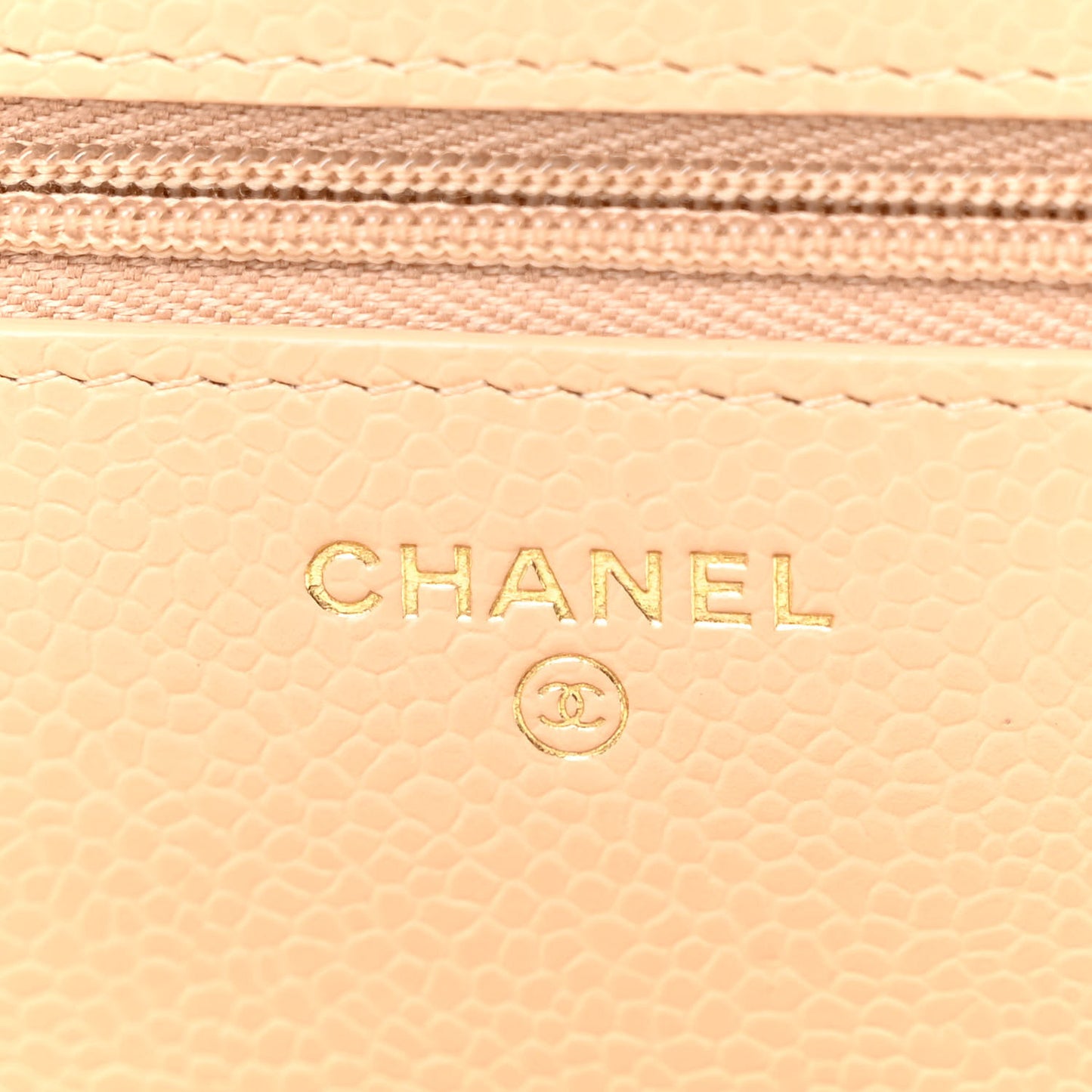 Caviar Quilted Wallet On Chain WOC Beige