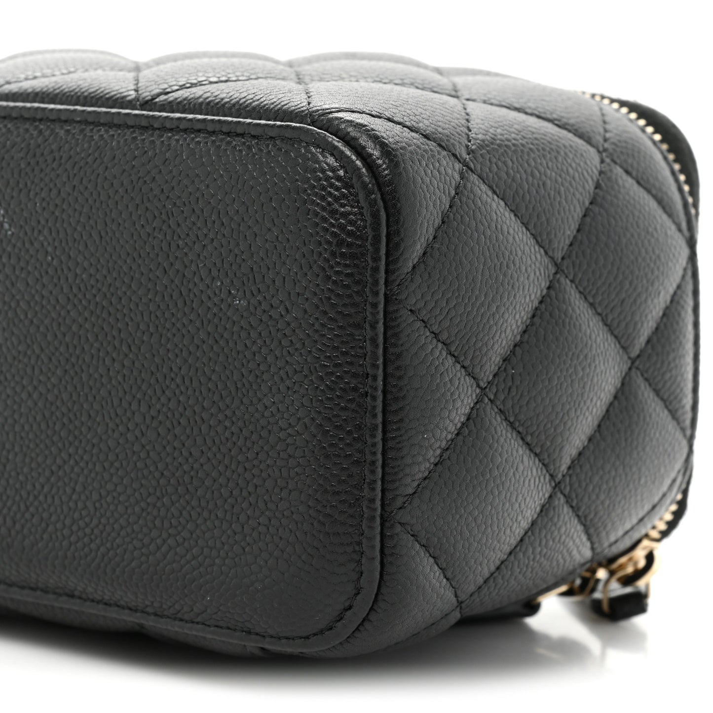 Caviar Quilted Small Vanity Case With Chain Black