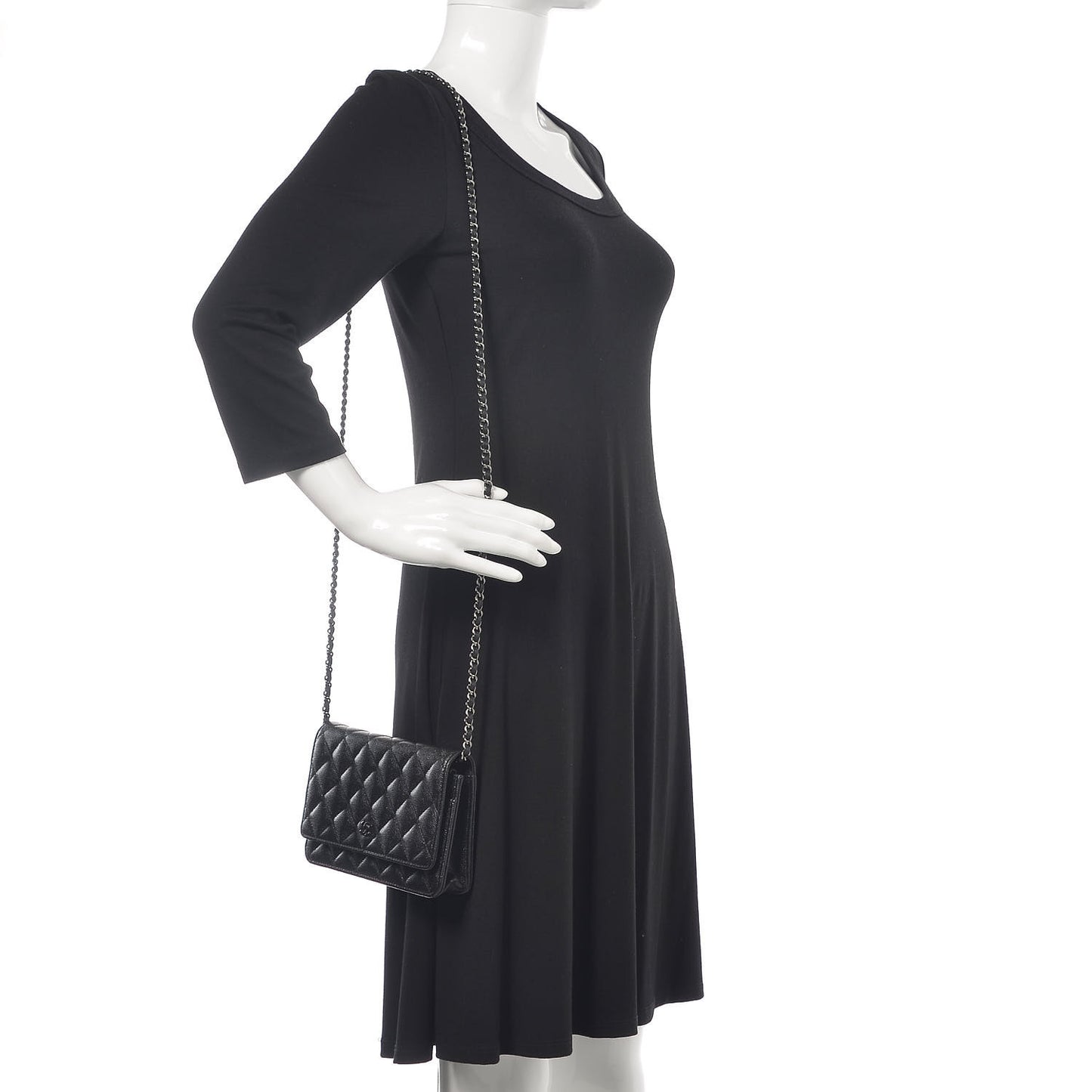 Iridescent Caviar Quilted Wallet On Chain WOC Black