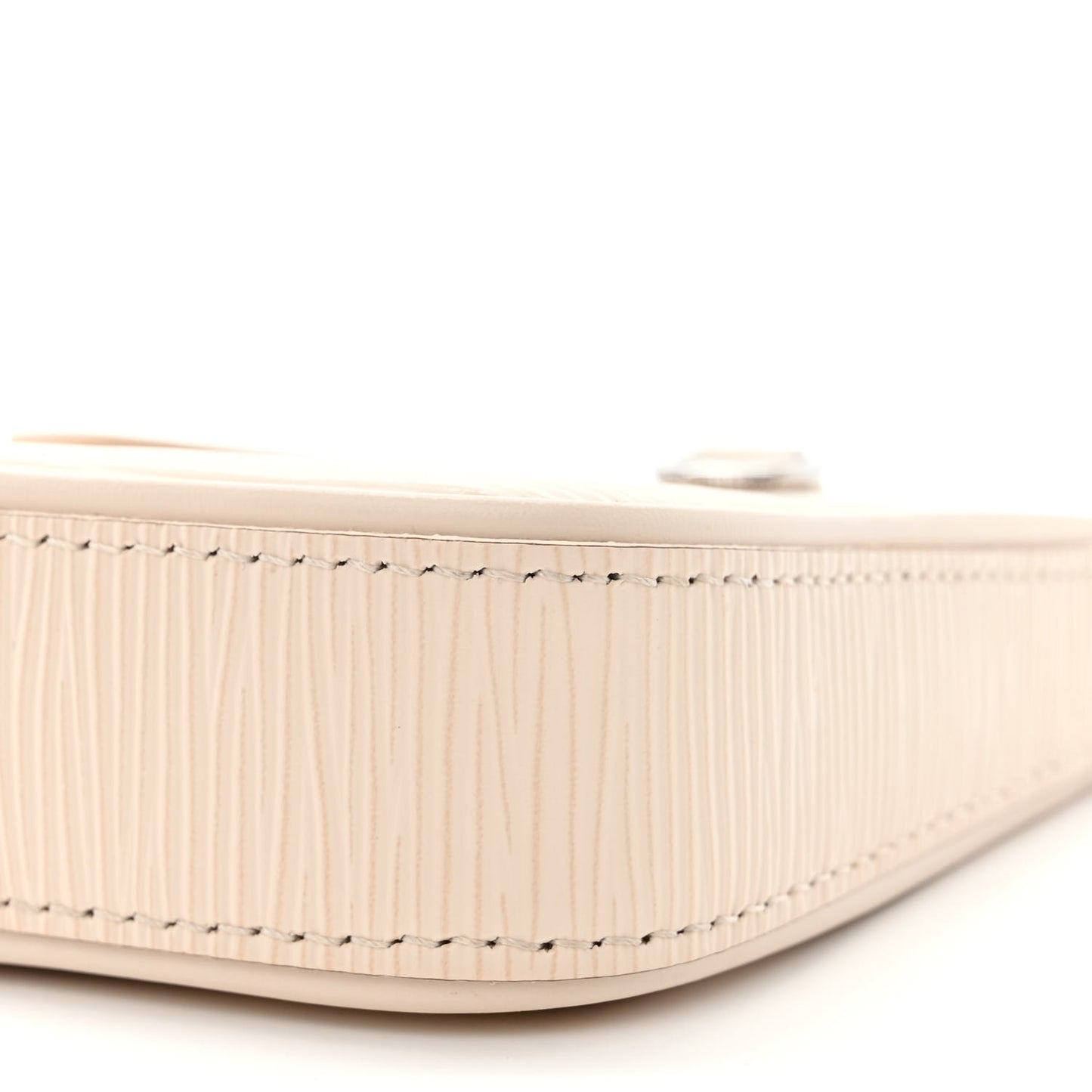 Epi Easy Pouch On Strap Quartz