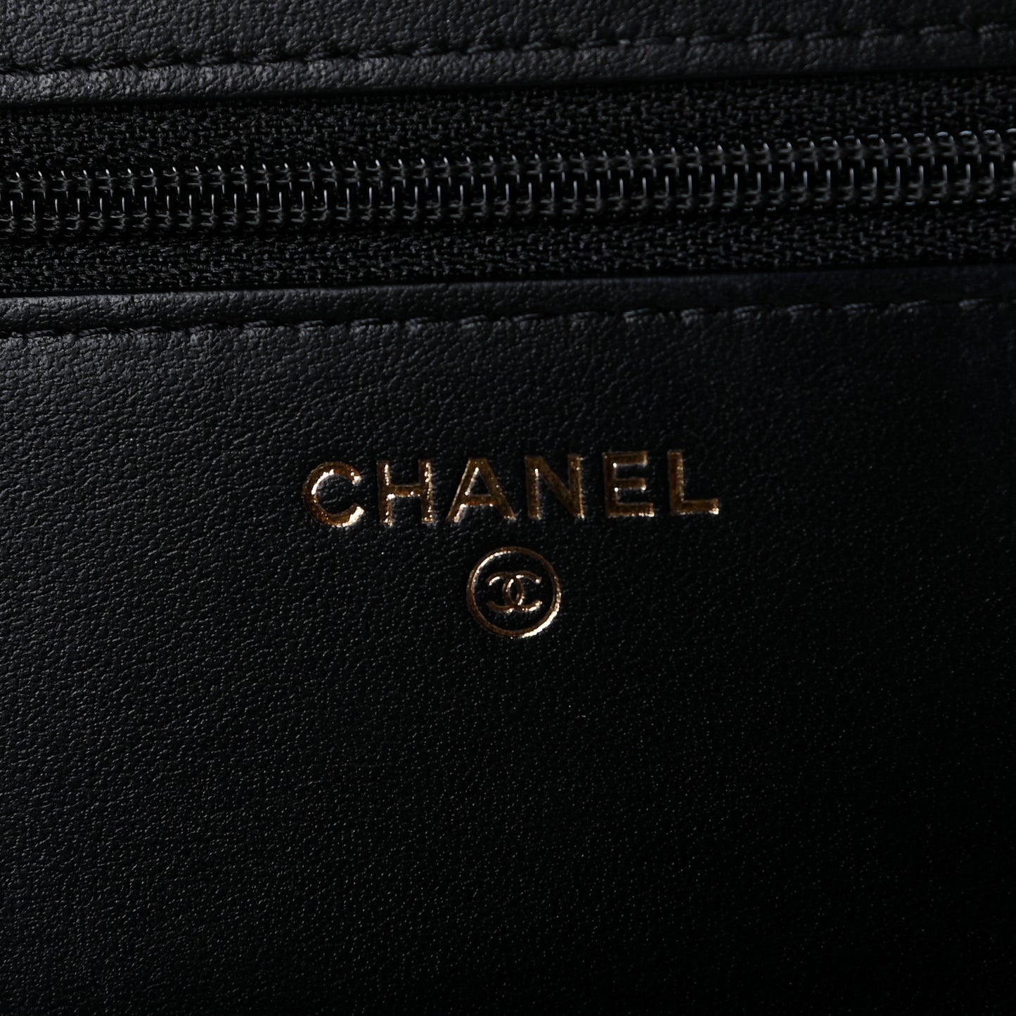 Caviar Quilted CC Filigree Wallet On Chain WOC Black