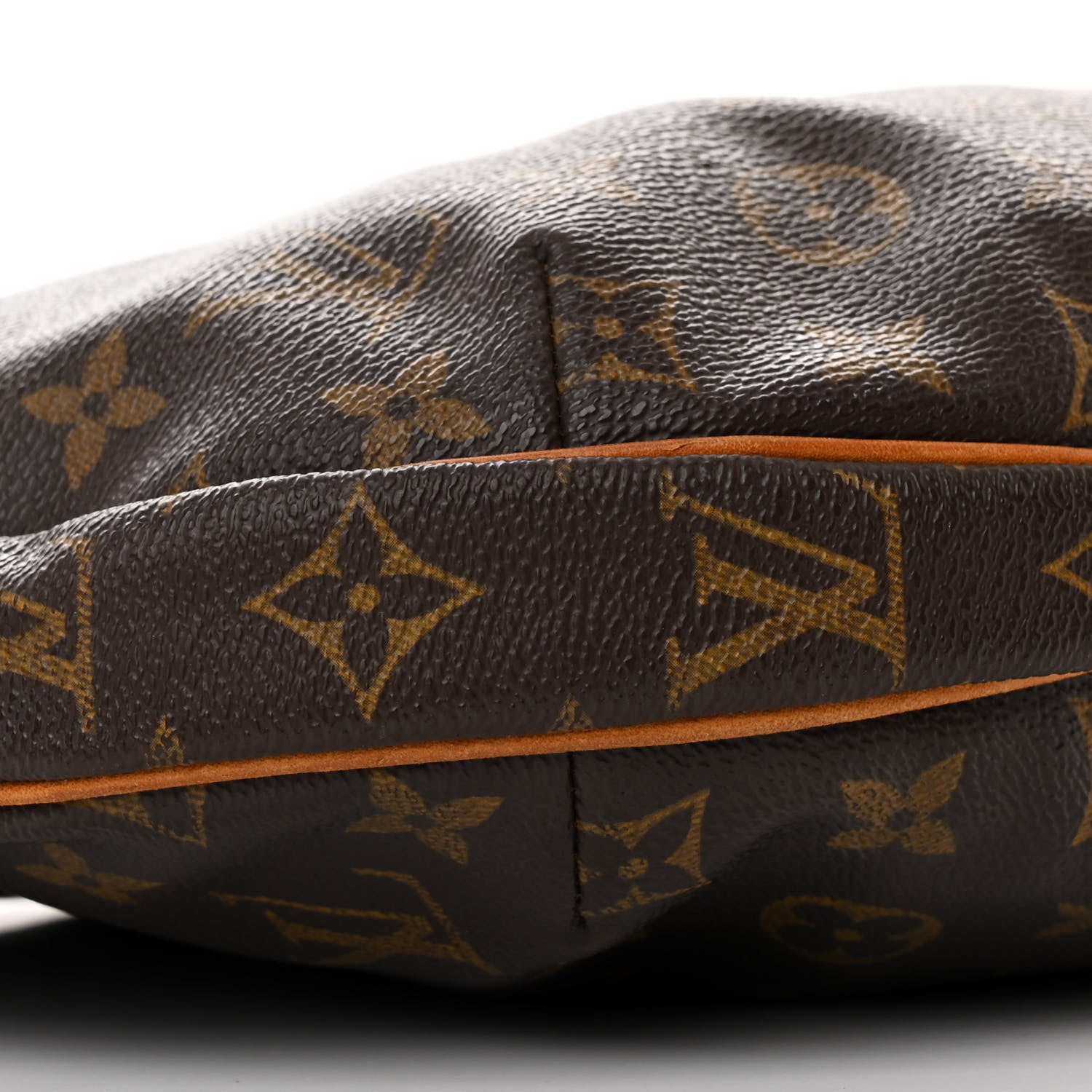 Louis Vuitton Monogram Croissant MM 8 of 11