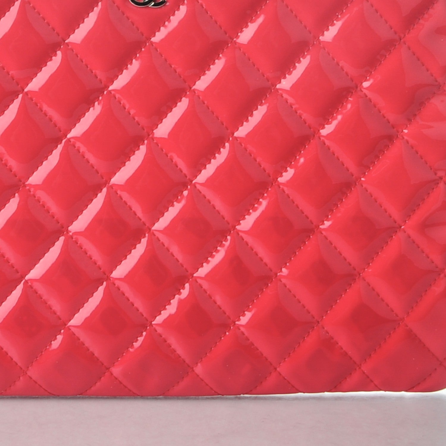 Chanel Patent Calfskin Quilted Valentine Hearts Medium O Cosmetic Case Dark Pink 5 of 8