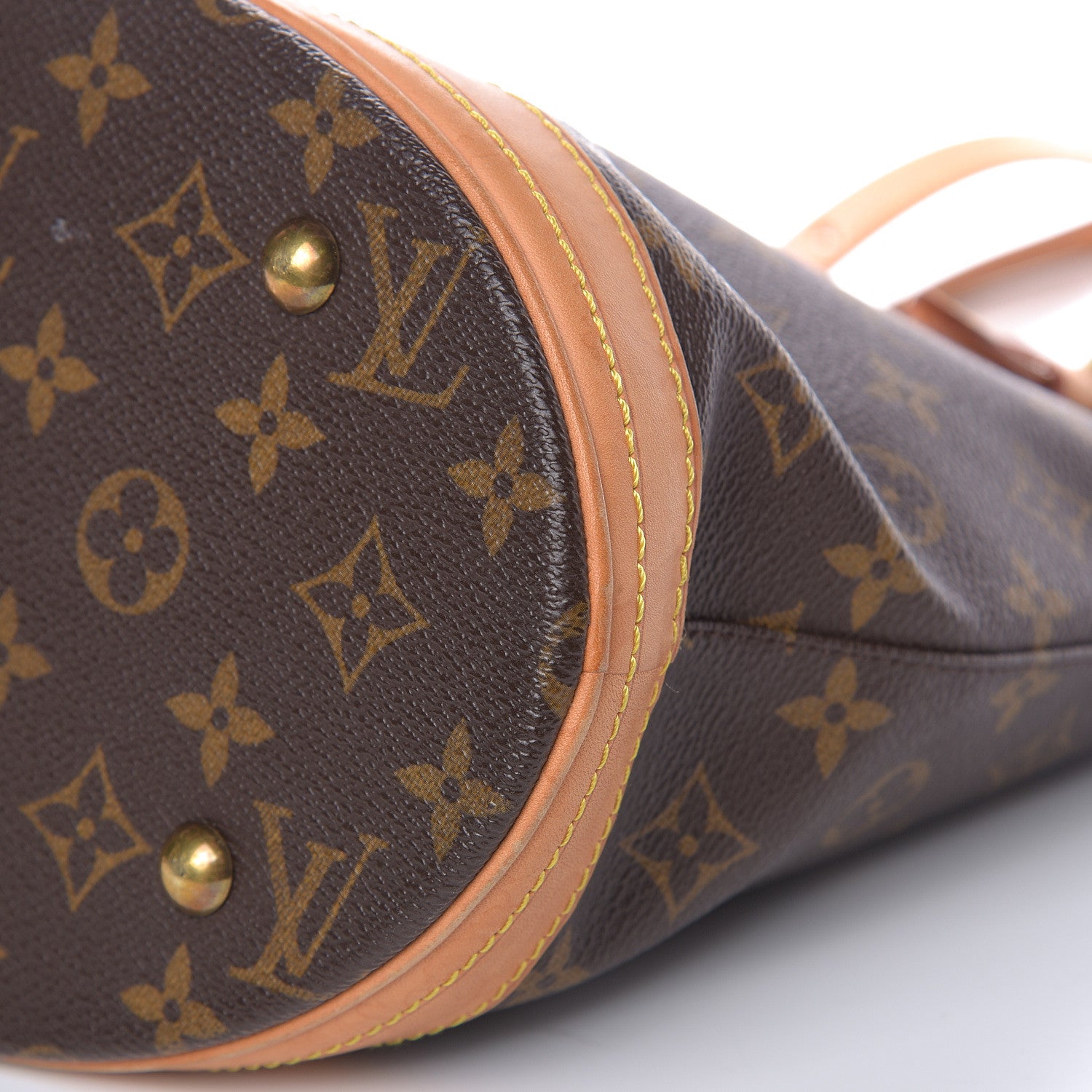 Louis Vuitton Monogram Petit Bucket 23 11 of 17