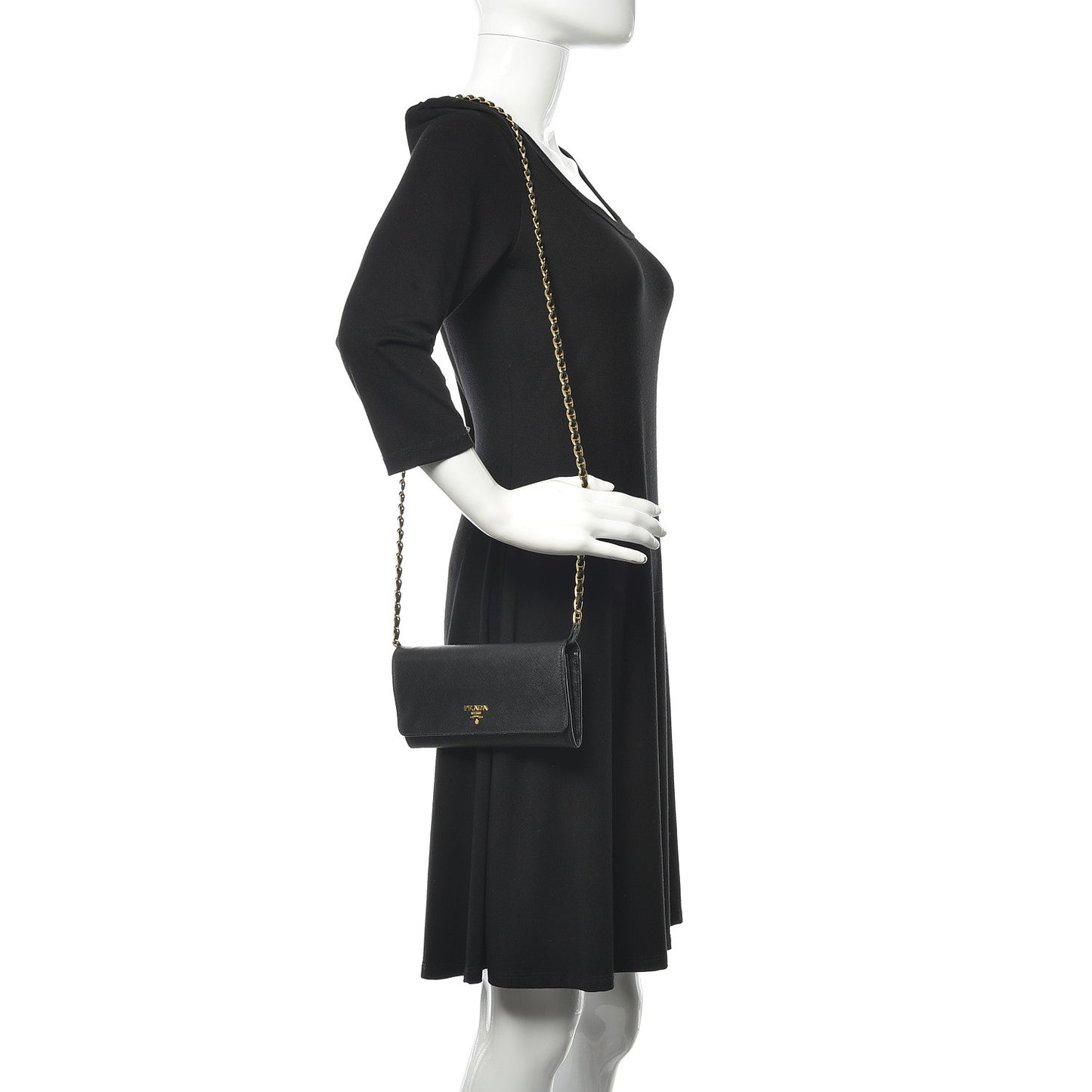 Saffiano Metal Oro Chain Wallet Black