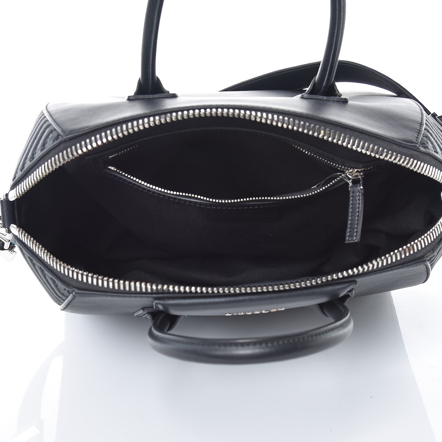 Givenchy Calfskin Stitched Medium Antigona Black 5 of 9