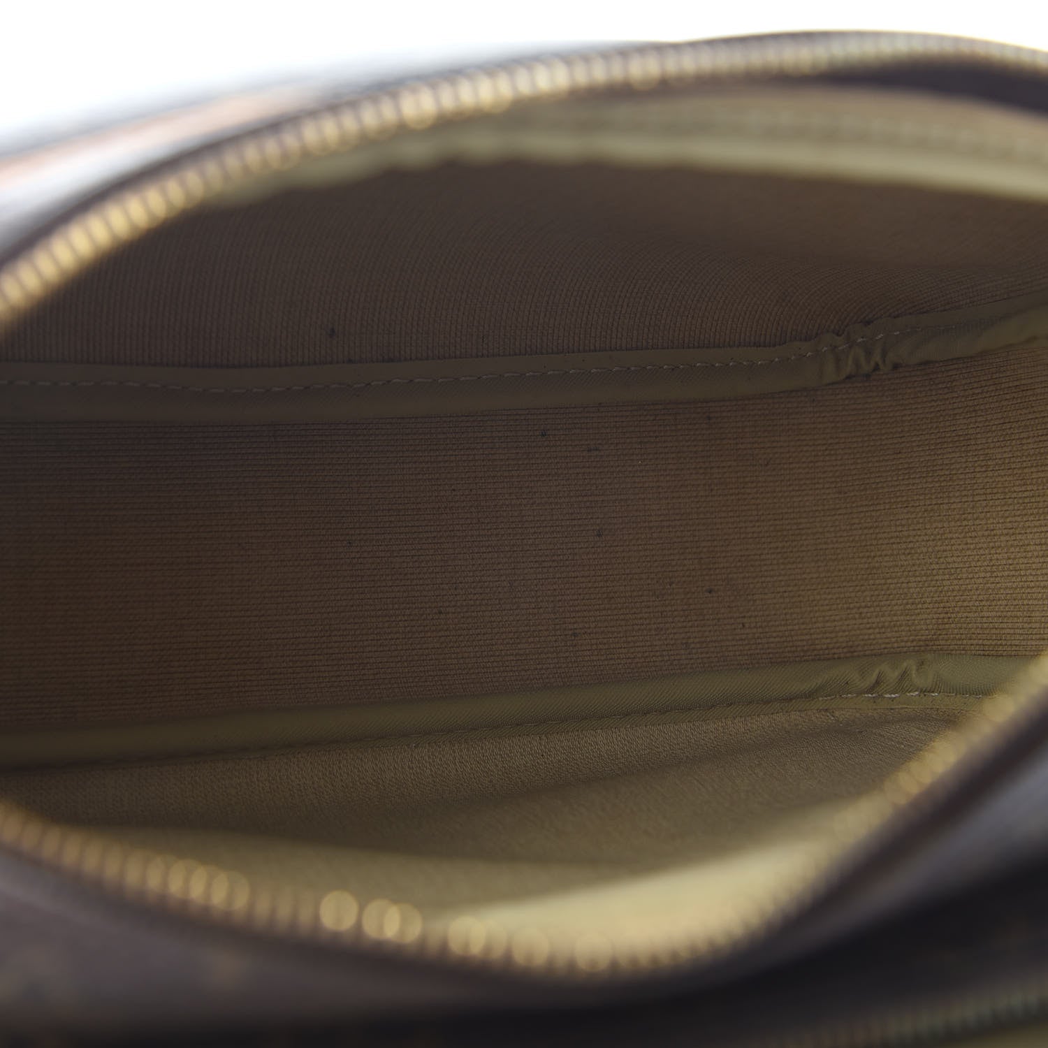 Louis Vuitton Monogram Reporter PM 5 of 9