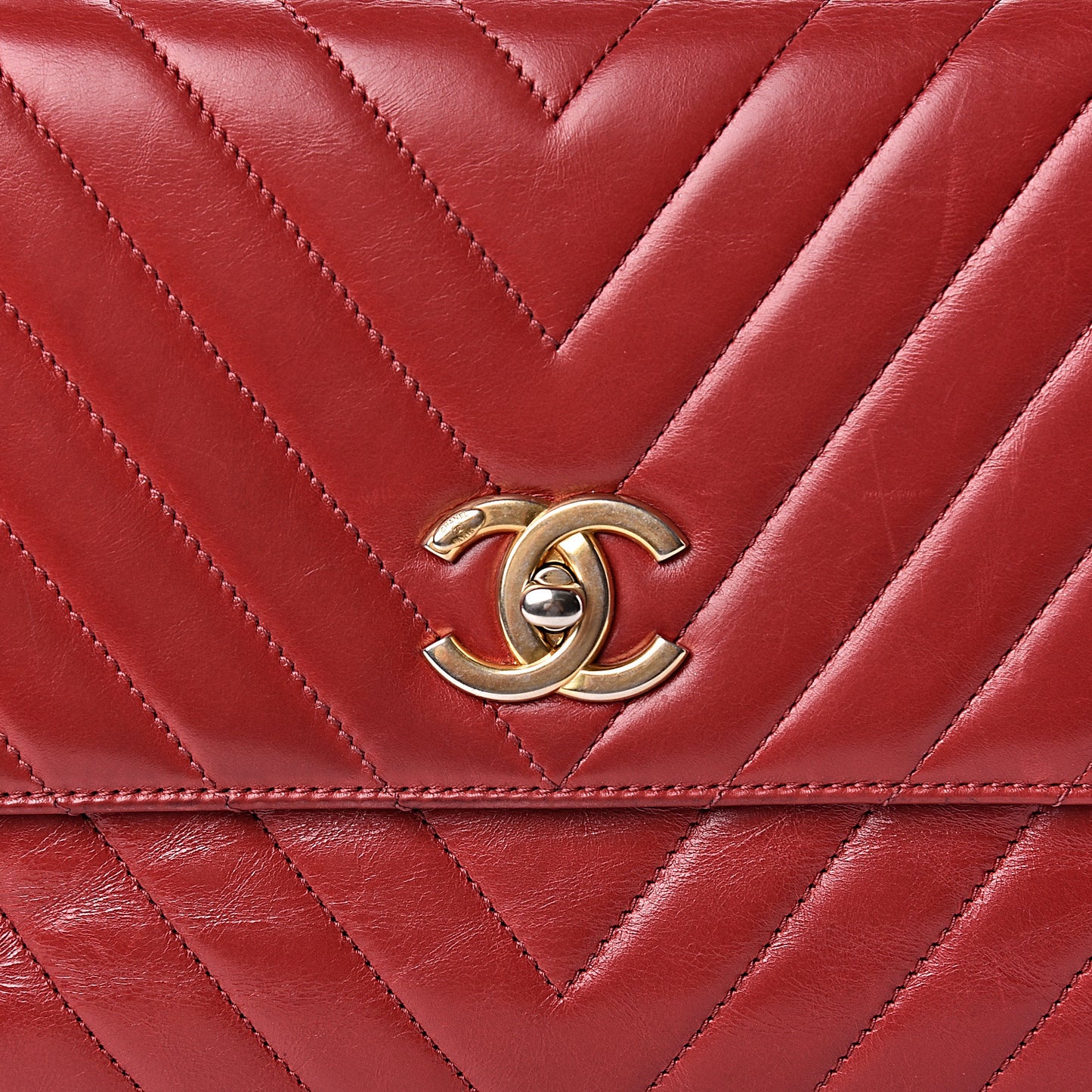 Calfskin Chevron Quilted Large Coco Handle Flap Red