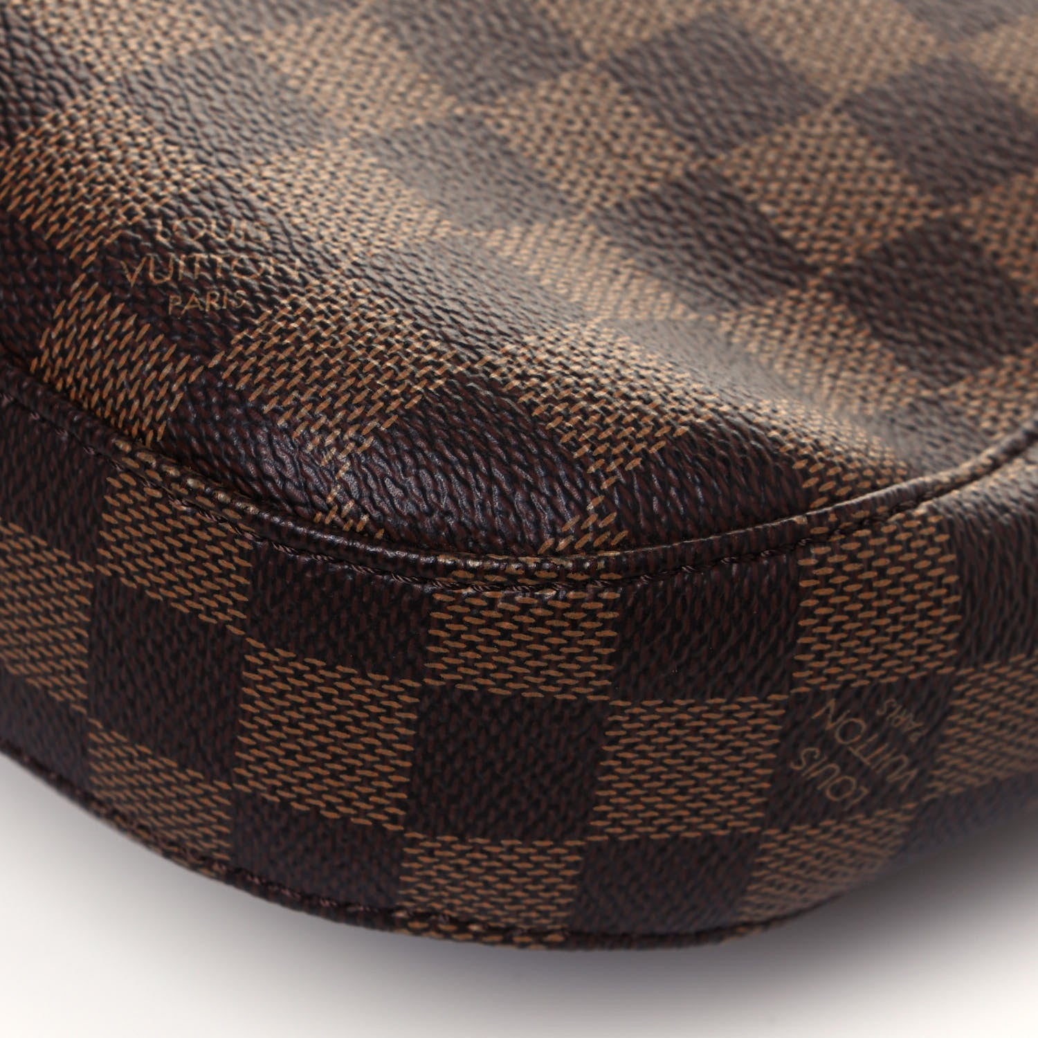 Louis Vuitton Damier Ebene South Bank Besace 11 of 16