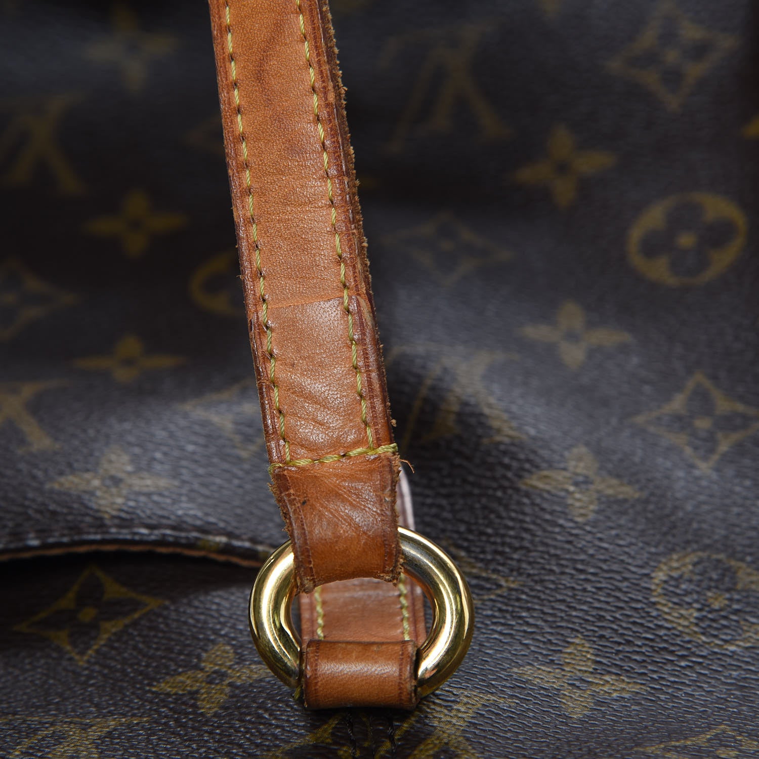 Louis Vuitton Monogram Totally MM 8 of 20