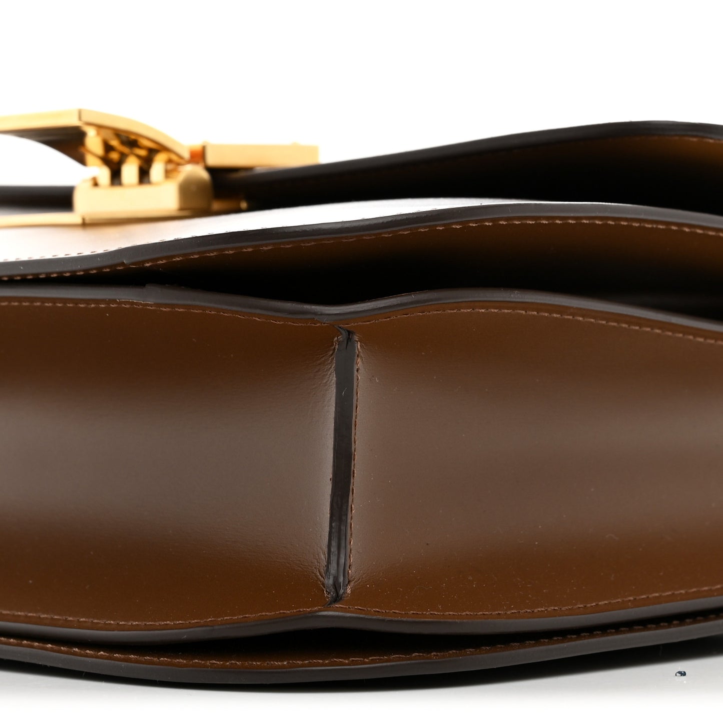 Box Calfskin Medium Classic Box Flap Bag Camel