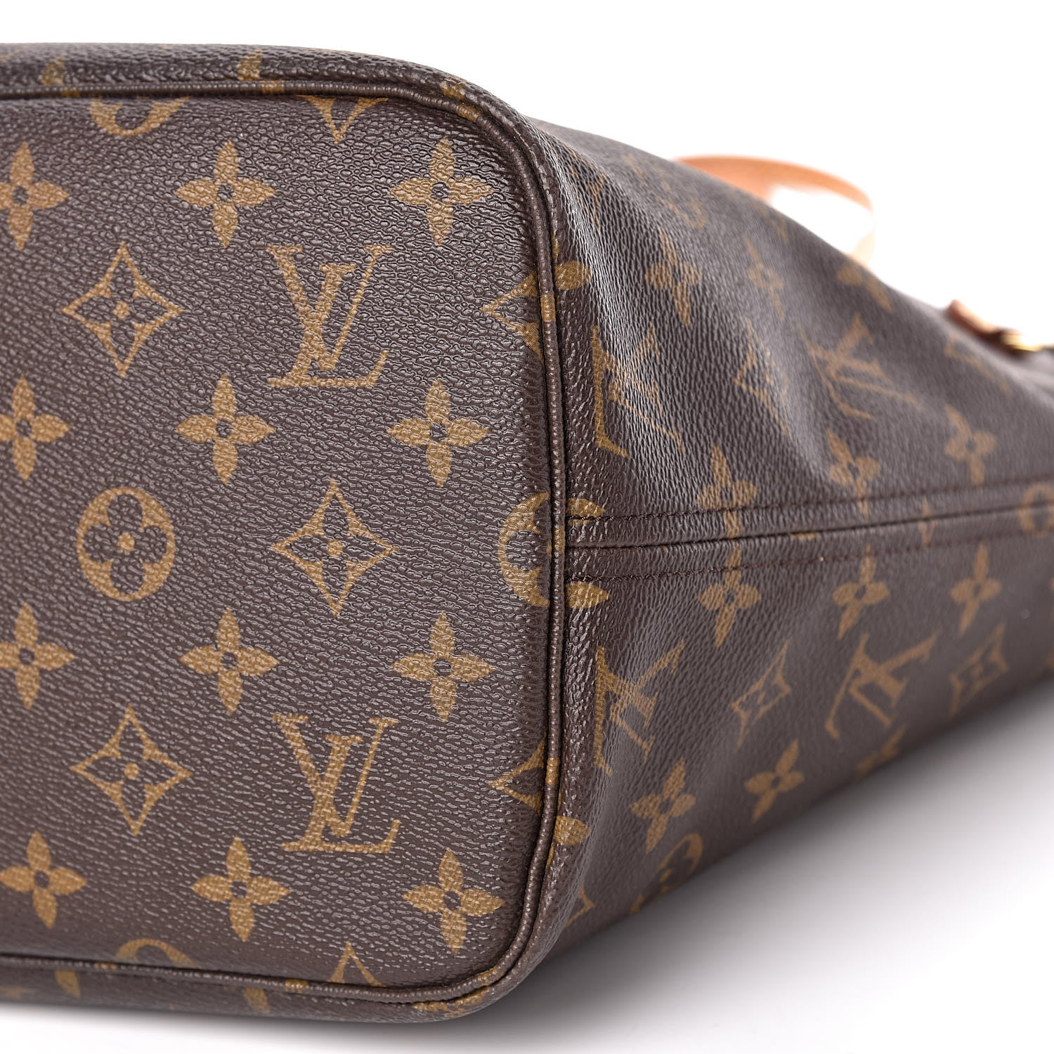 Louis Vuitton Monogram Neverfull MM 18 of 19