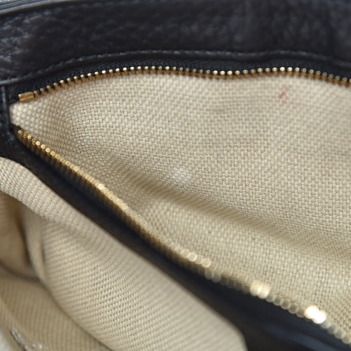 Pebbled Calfskin Medium Soho Flap Crossbody Black