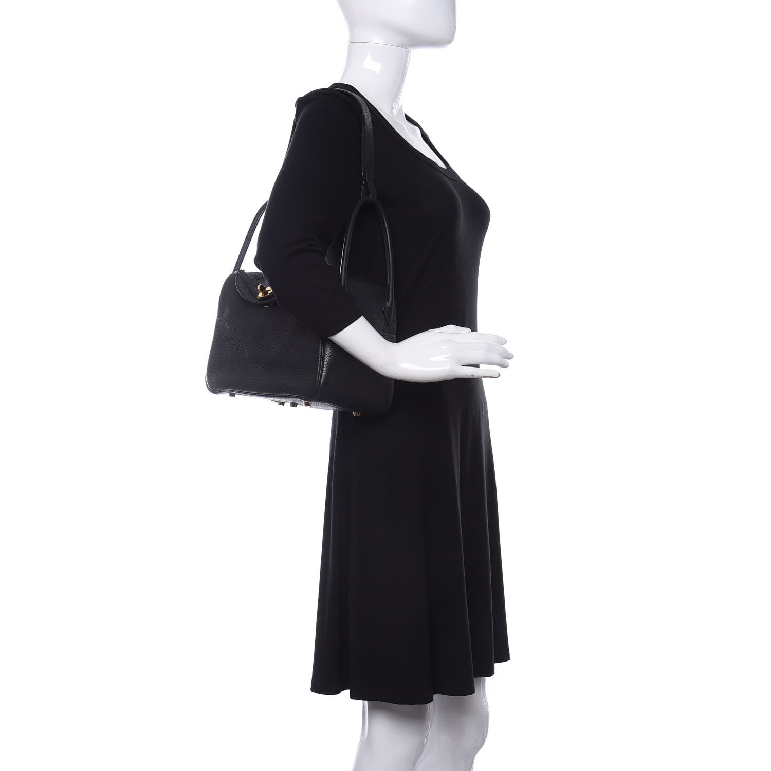Hermes Taurillon Clemence Lindy 26 Black 2 of 9